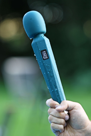 Masážní vibrátor AkuWand Next Gen (30 cm)