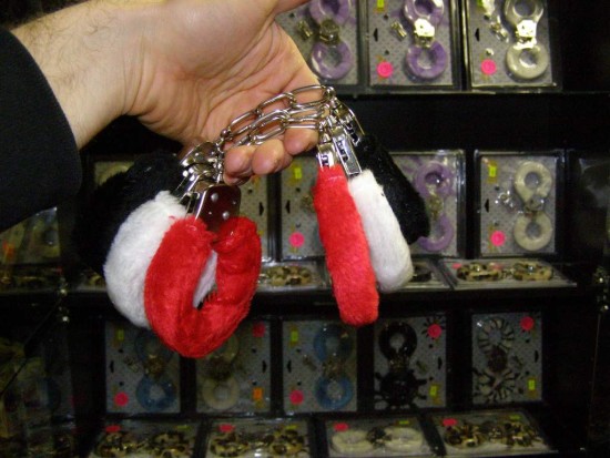 Plyšová pouta na ruce Desiro Teddies růžová