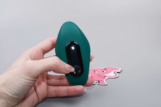 Kalhotkový vibrátor Pantie Party s dálkovým ovládáním (9 cm) + dárek toybag