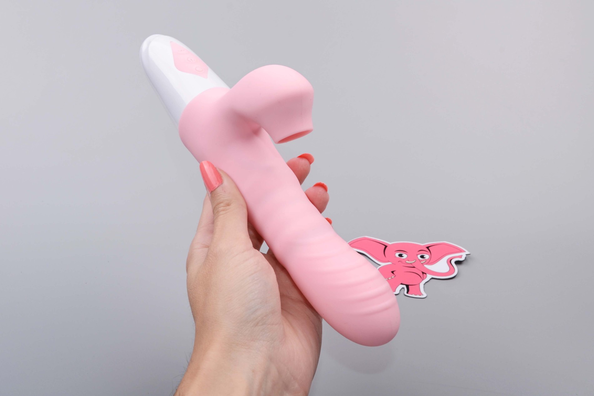 Adore Motio II. tlakový přirážející vibrátor, v ruce