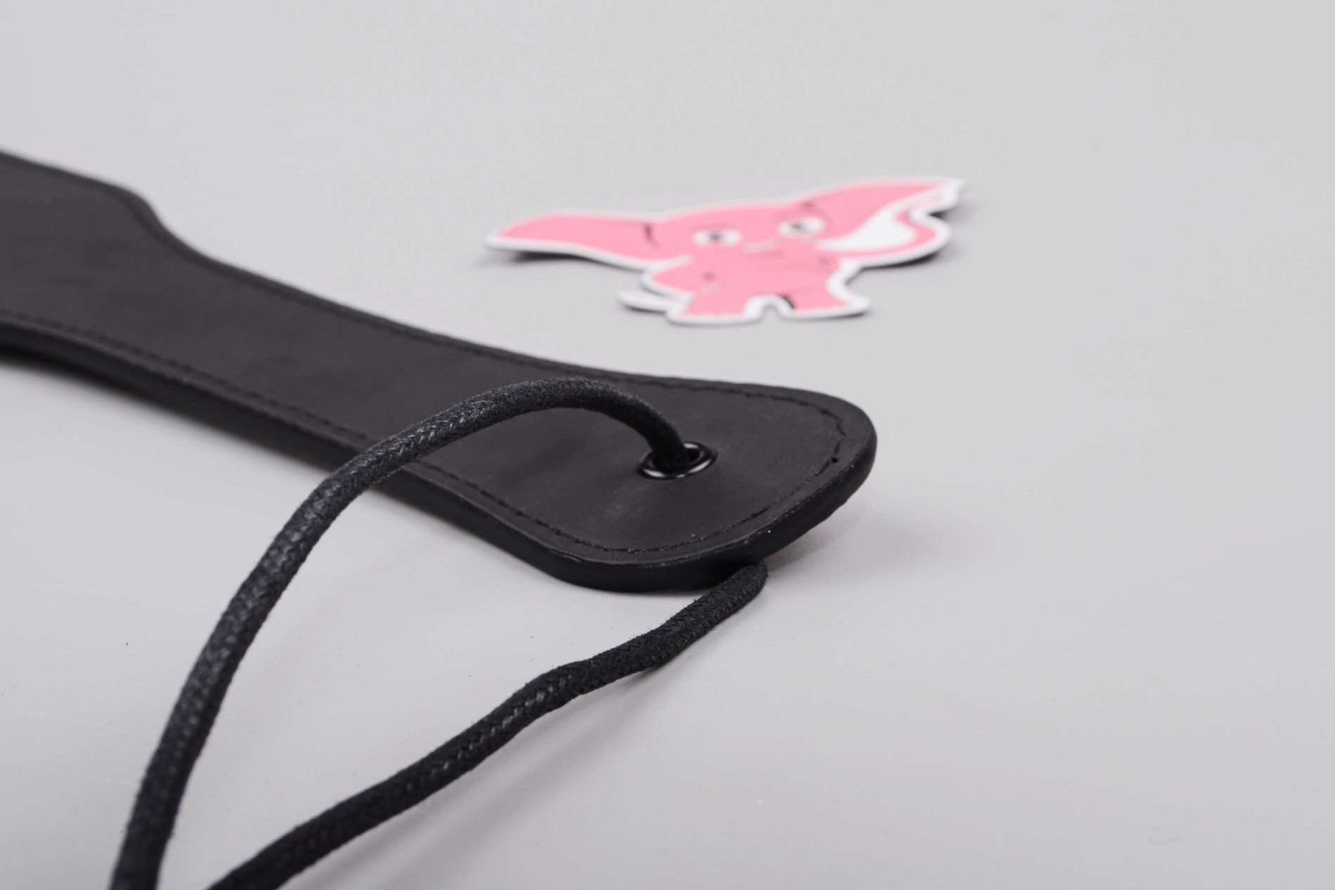 BDSM sada Midnight Temptations, plácačka