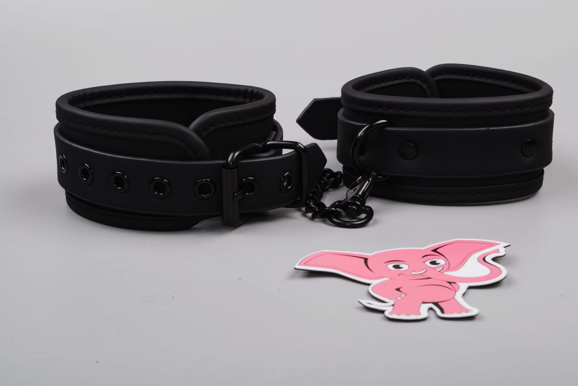 BDSM sada Midnight Temptations, pouta na ruce