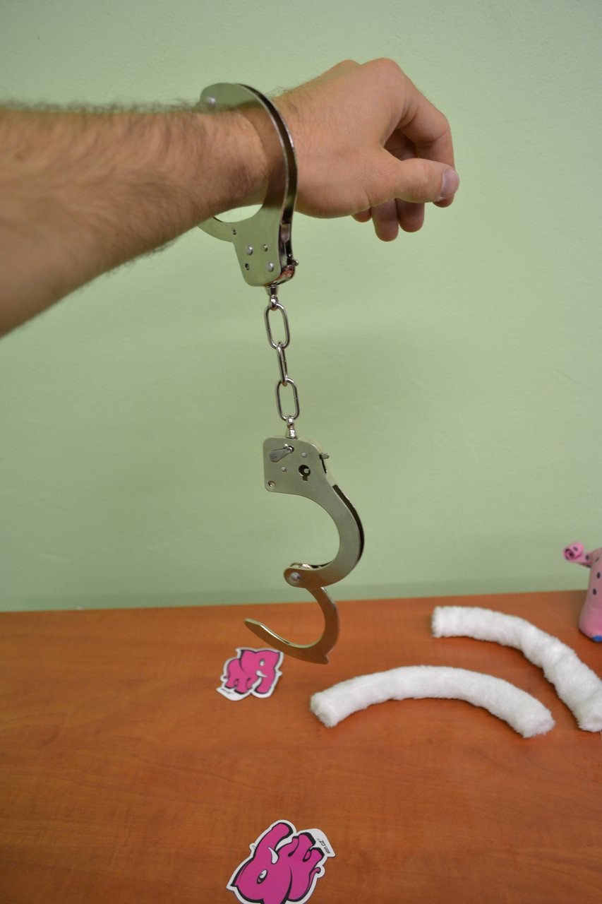 Kvalitní pouta na ruce s plyšem - bílá