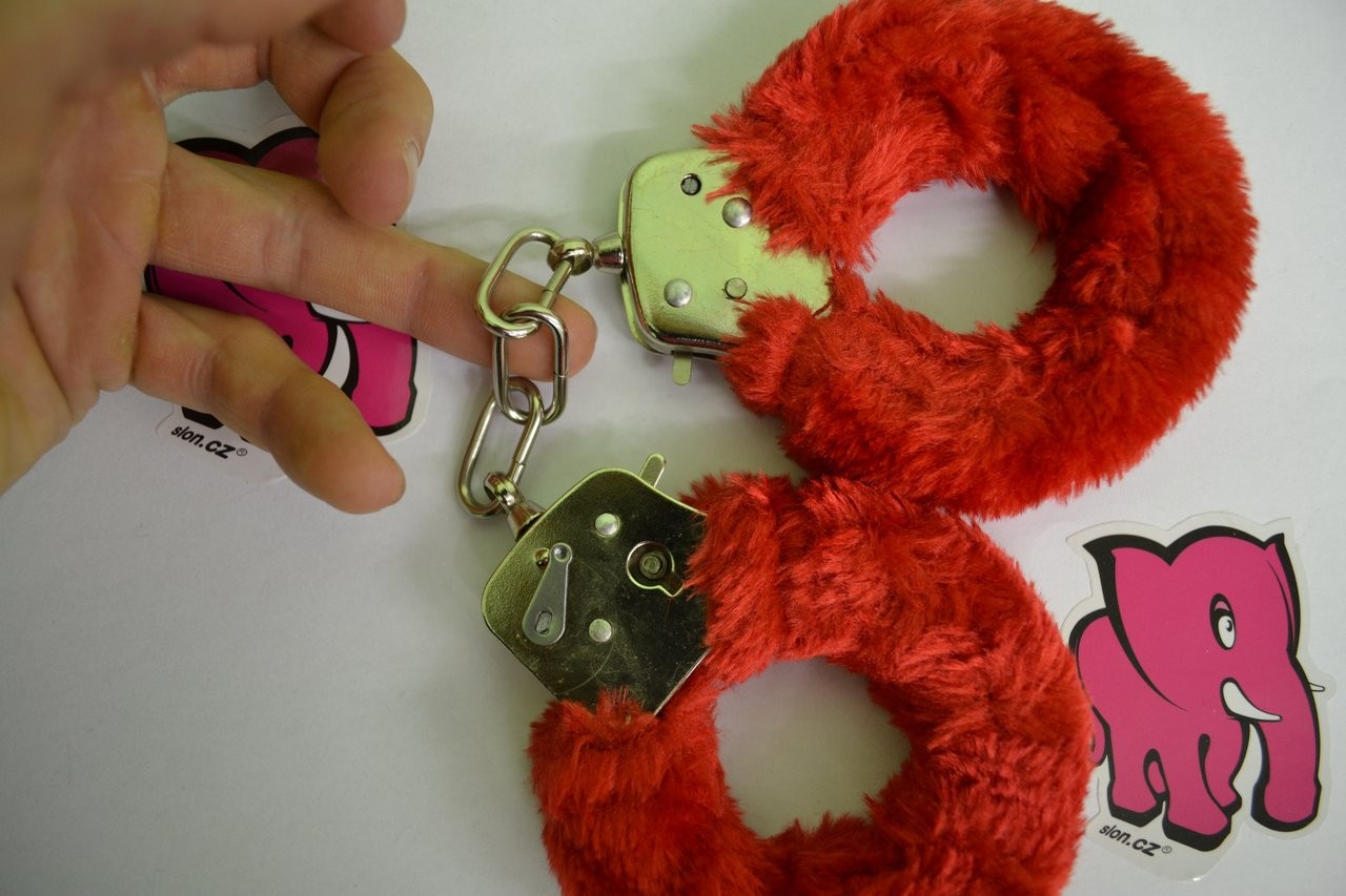 Kvalitní pouta na ruce s plyšem – starší model
