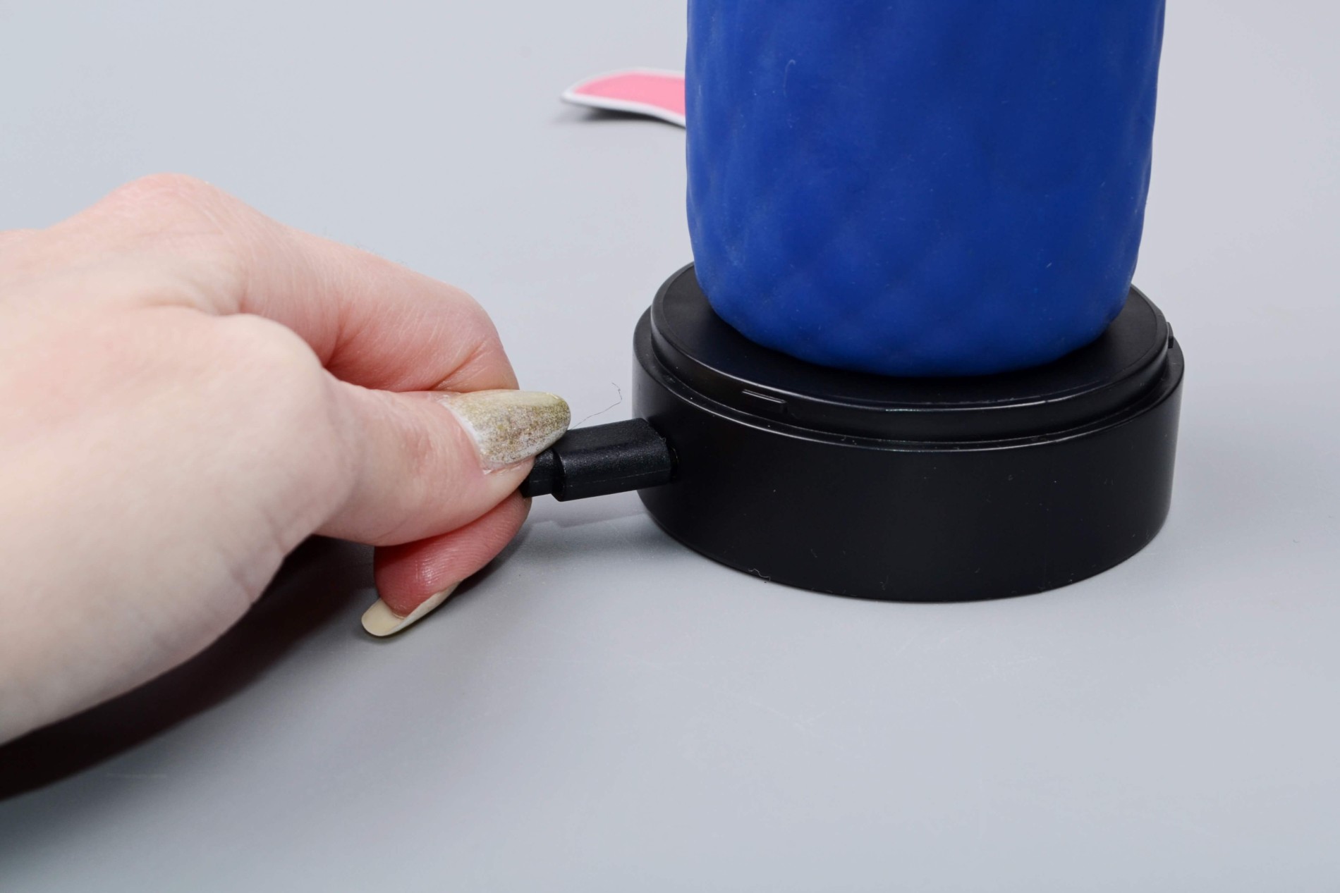 Masturbátor s nahřívacím stojánkem Aetheric Cup (11,5 cm) + dárek erekční kroužek