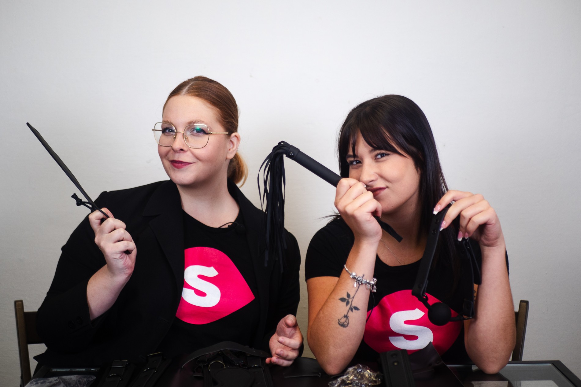 BDSM sada Midnight Temptations + dárek lubrikační gel Hřejivý 15 ml