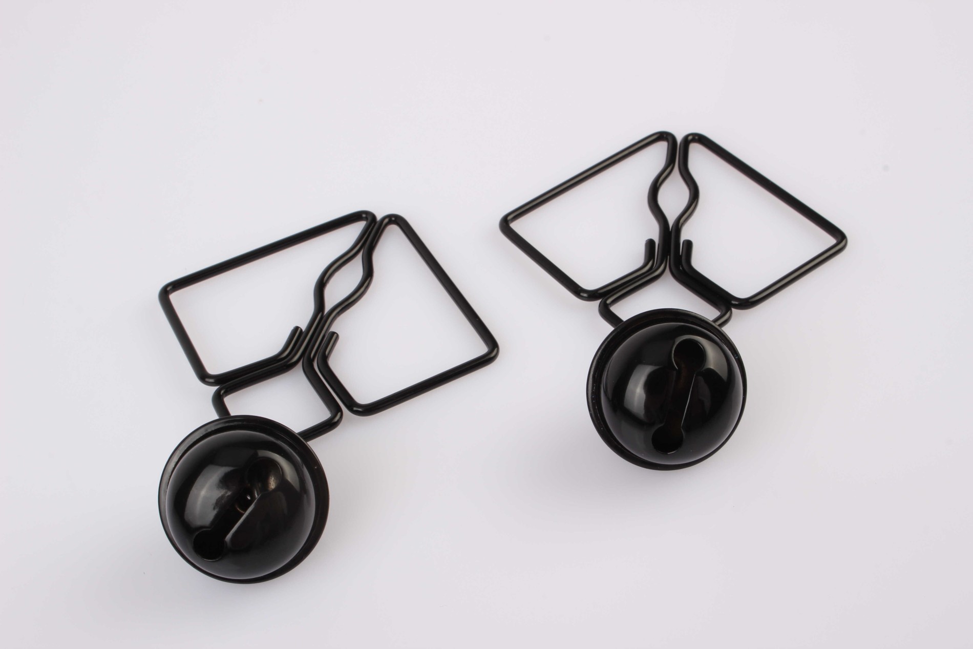 Svorky na bradavky Black Pearl