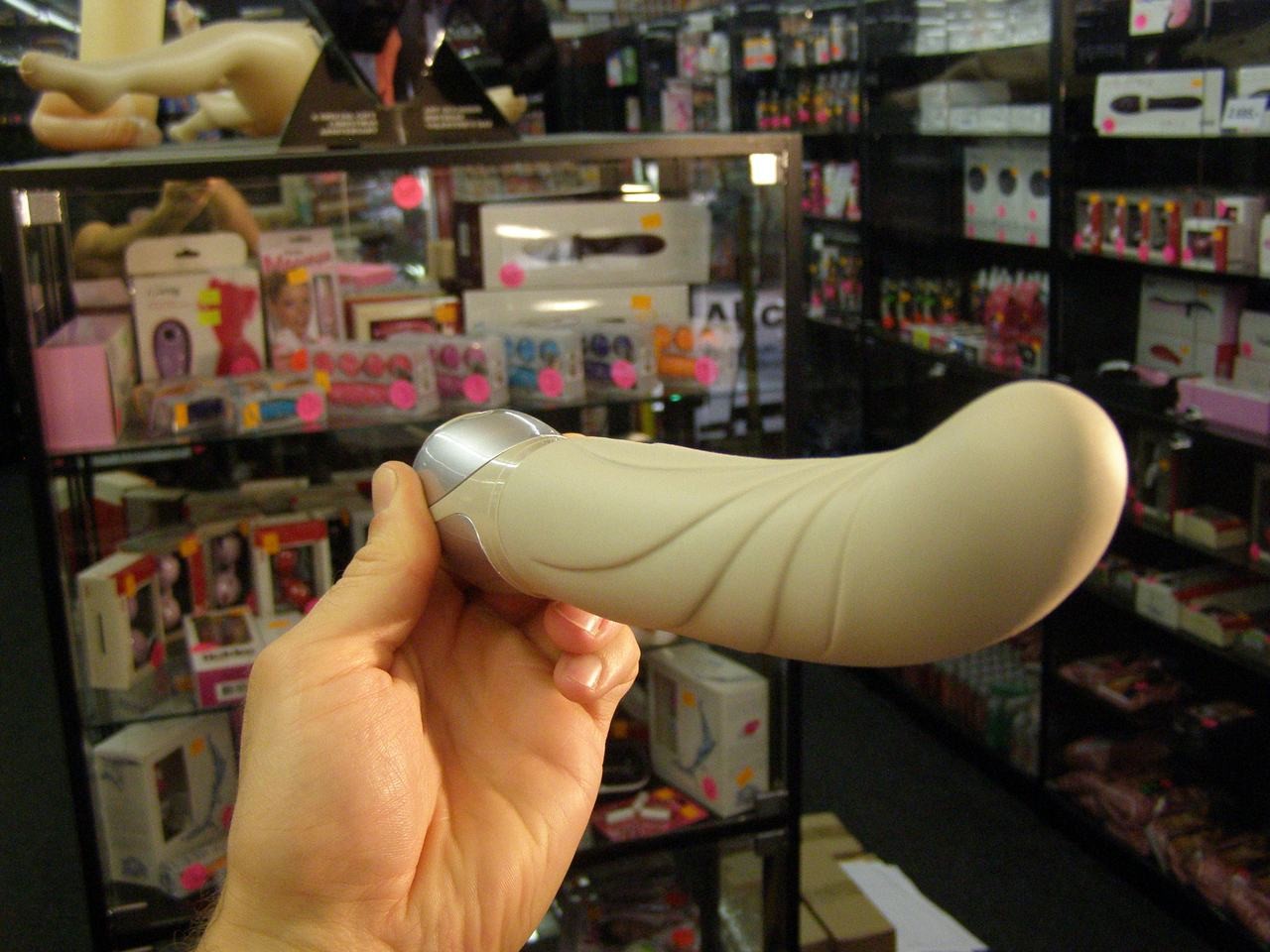 Vibrátor silikonový Sutra béžová 23cm