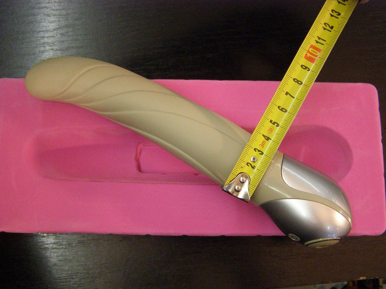 Vibrátor silikonový Sutra béžová 23cm