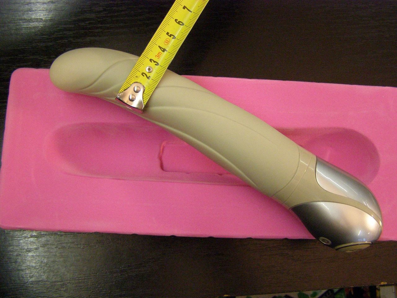 Vibrátor silikonový Sutra béžová 23cm