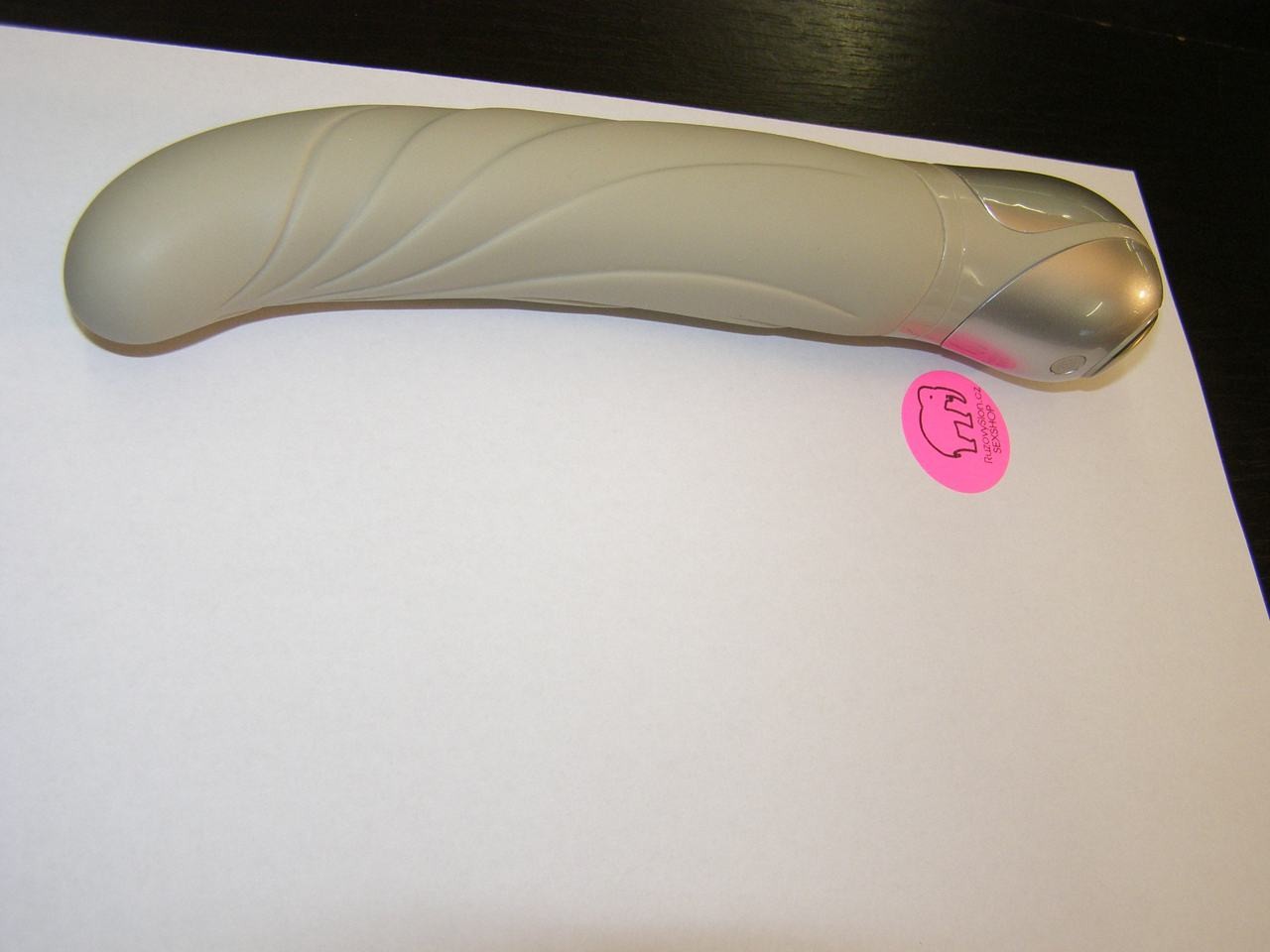 Vibrátor silikonový Sutra béžová 23cm