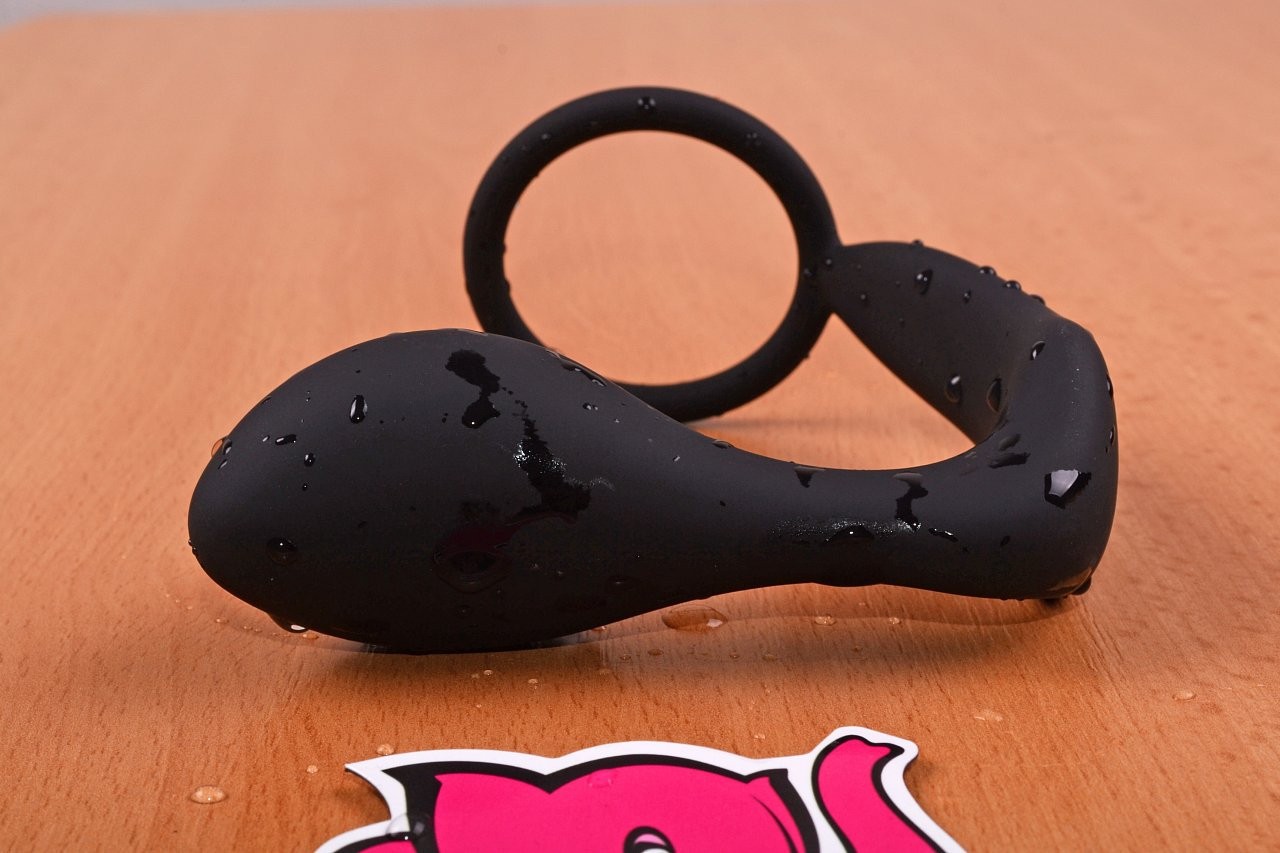 Anální kolík s erekčním kroužkem Ring & Plug
