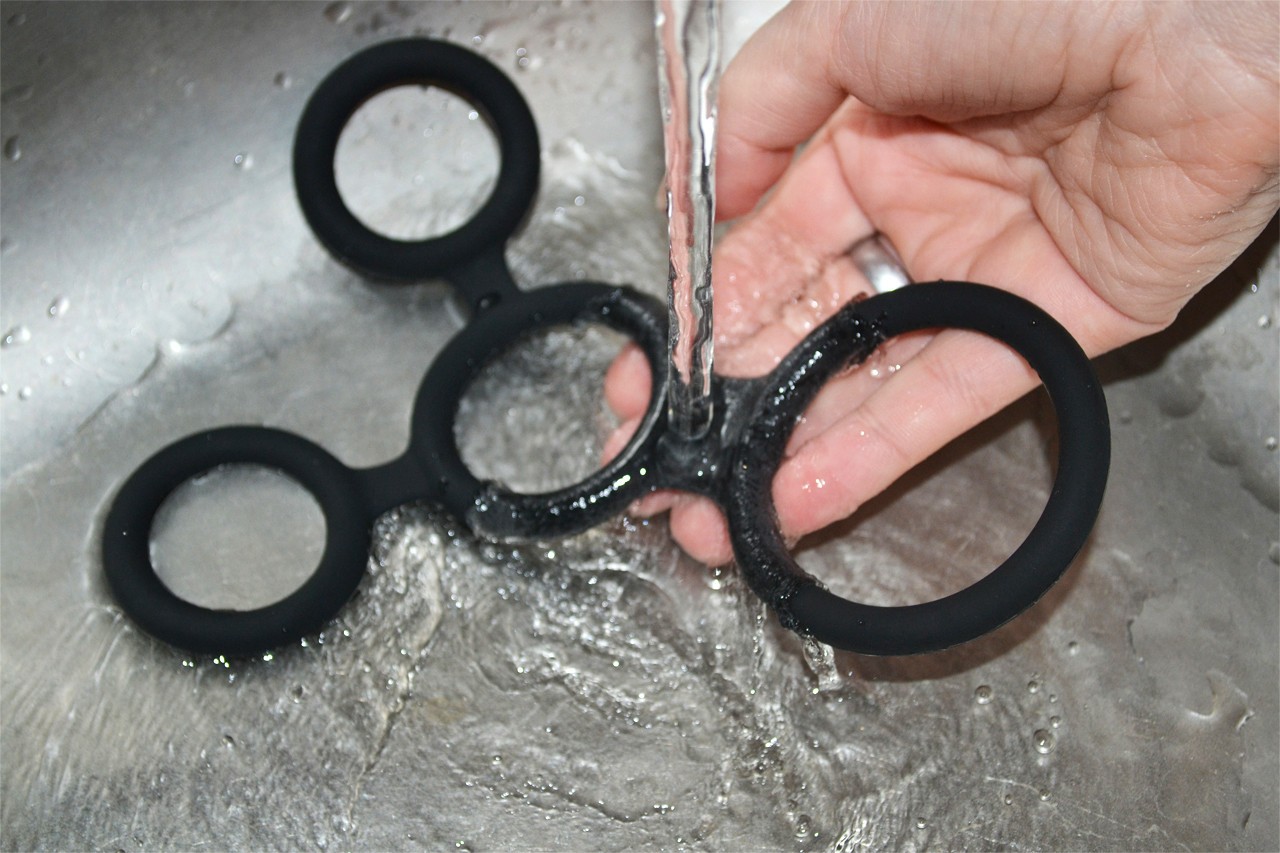 Erekční kroužek Bondage – pod vodou