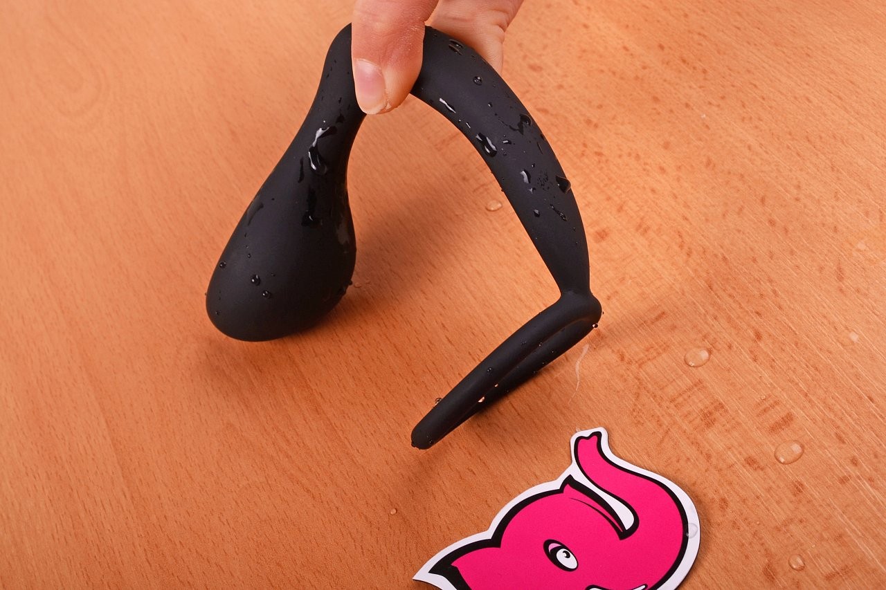 Anální kolík s erekčním kroužkem Ring & Plug