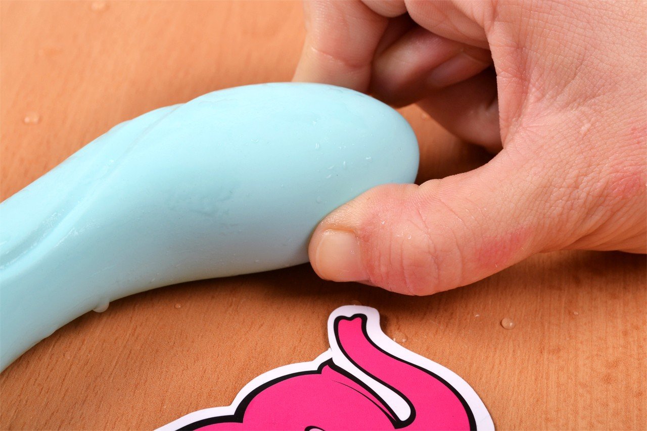 Silikonový vibrátor Sassy Aquamarine, zkoušíme měkkost