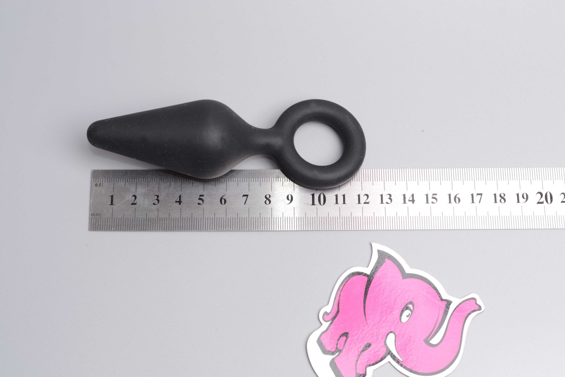 Anální kolík s očkem Soft Feel, malý, rozměry