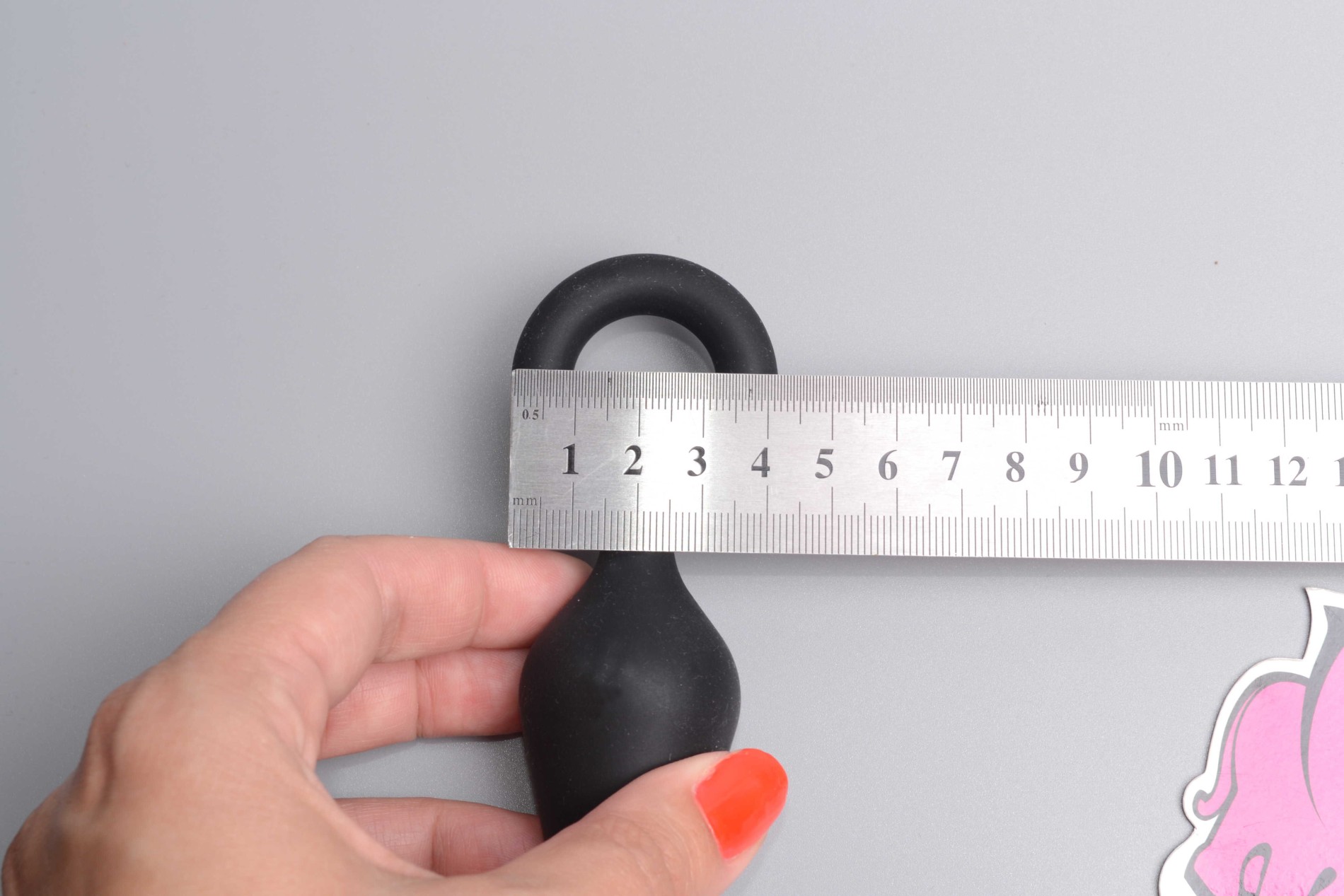 Anální kolík s očkem Soft Feel, malý, rozměry