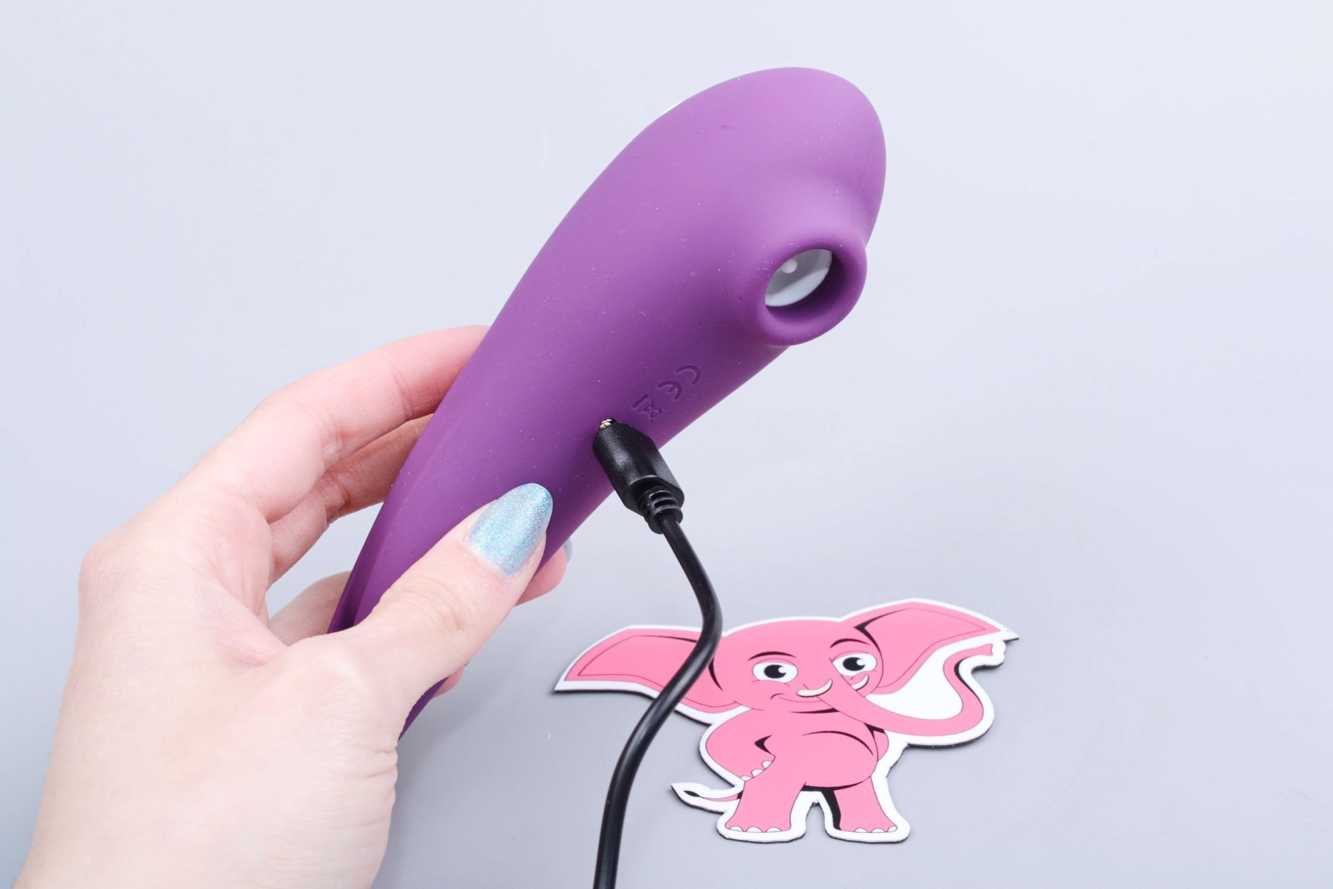 Tlakový vibrátor Birdie Boo, nabíjení