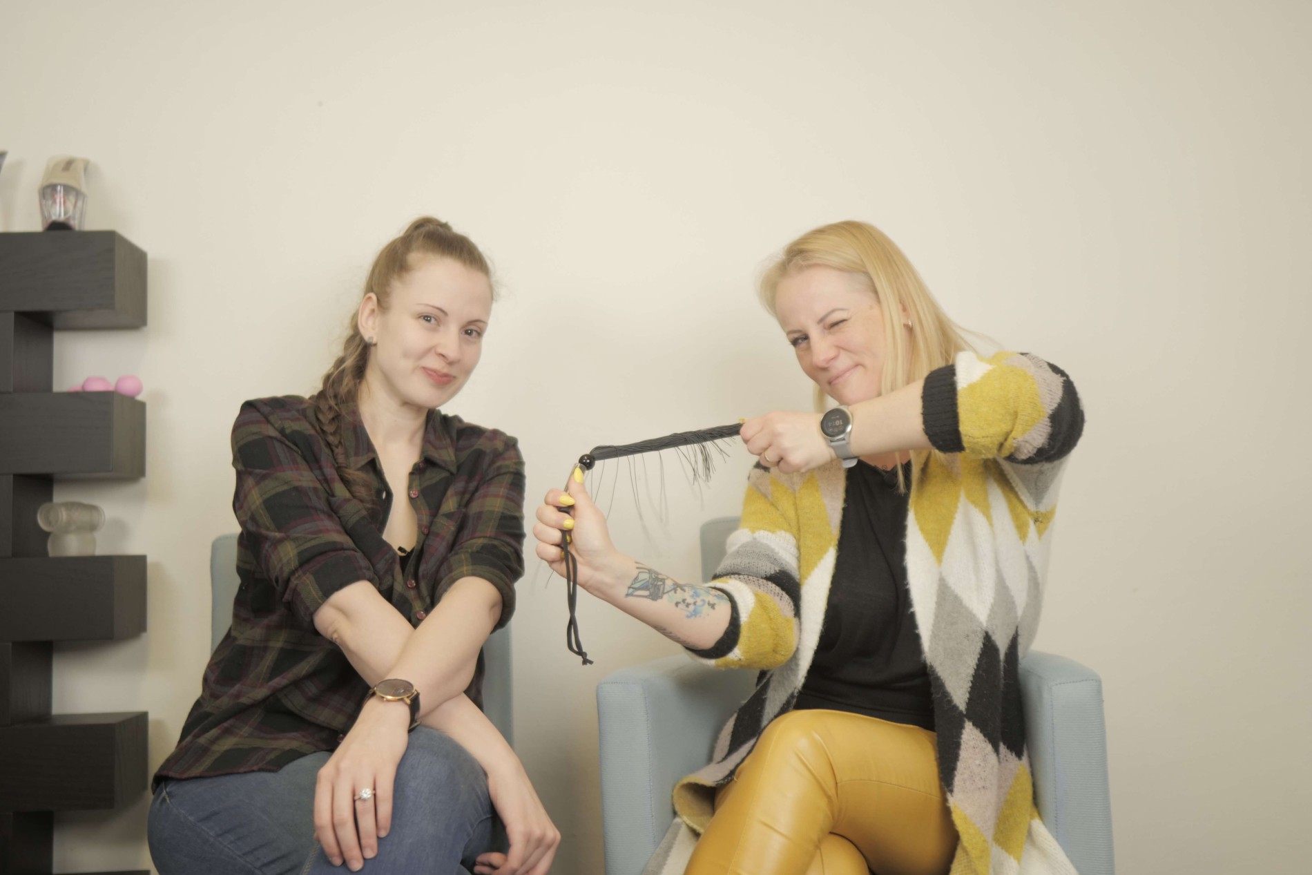 Silikonové důtky Little Devil (26 cm), Lucka a Verča