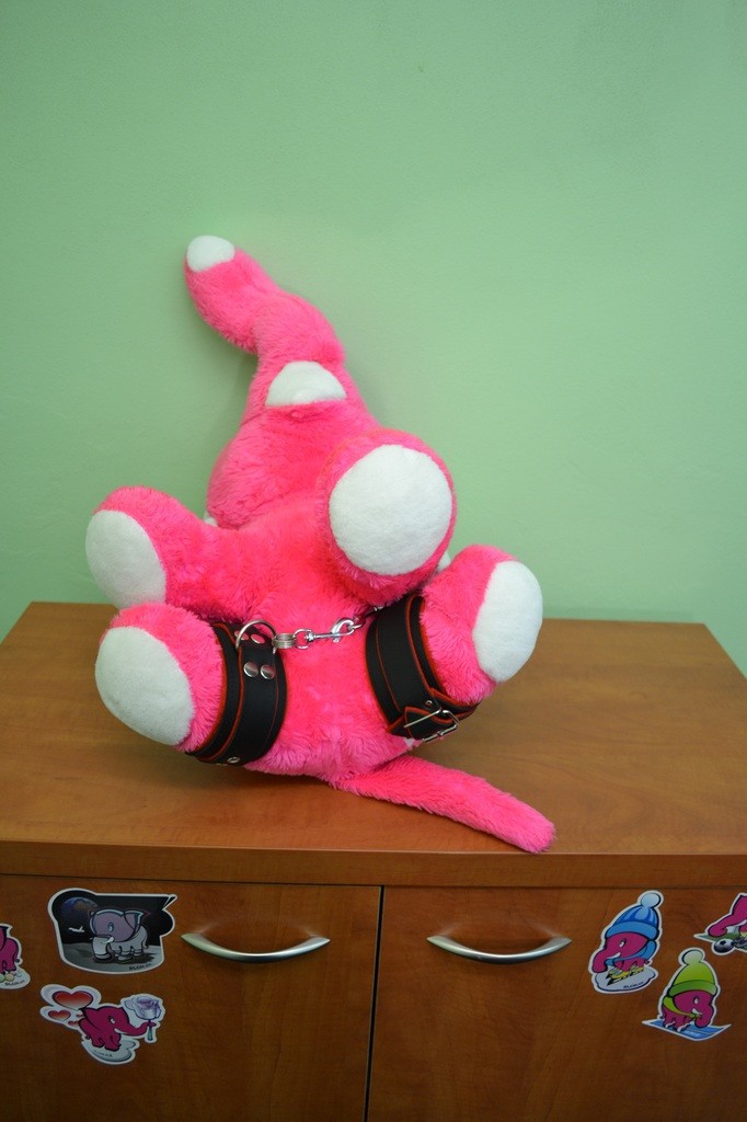 Kožená pouta na NOHY, řetízky navíc