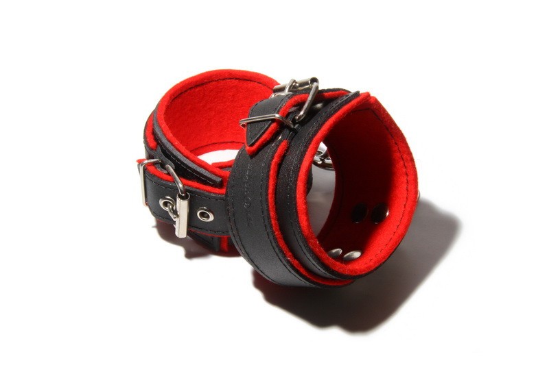 Kožená pouta na ruce BlackRed