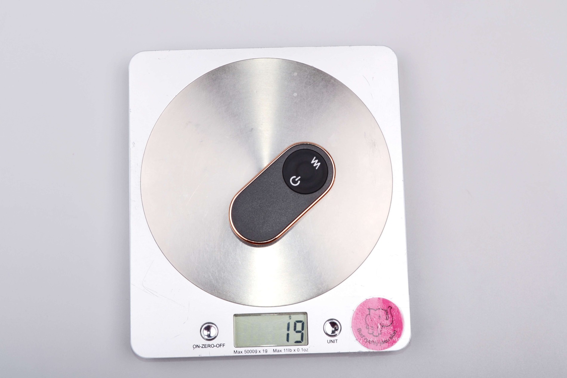 Kalhotkový vibrátor Pantie Party s dálkovým ovládáním, ovladač, váha