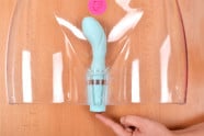 Silikonový vibrátor Sassy Aquamarine, torzo