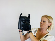 Maska Submissive Doggy, Verča